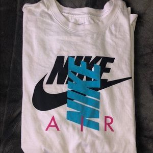Nike T-shirt